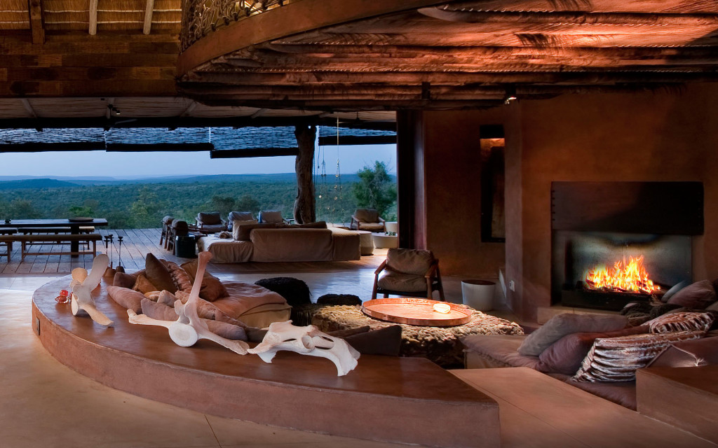 Leobo-Private-Residence-Limpopo-Province-South-Africa-Architecture-10-1024x640
